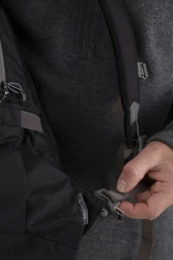 Macpac Daypacks><noscript><img width=