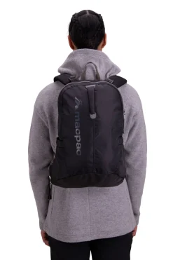 Macpac Daypacks><noscript><img width=