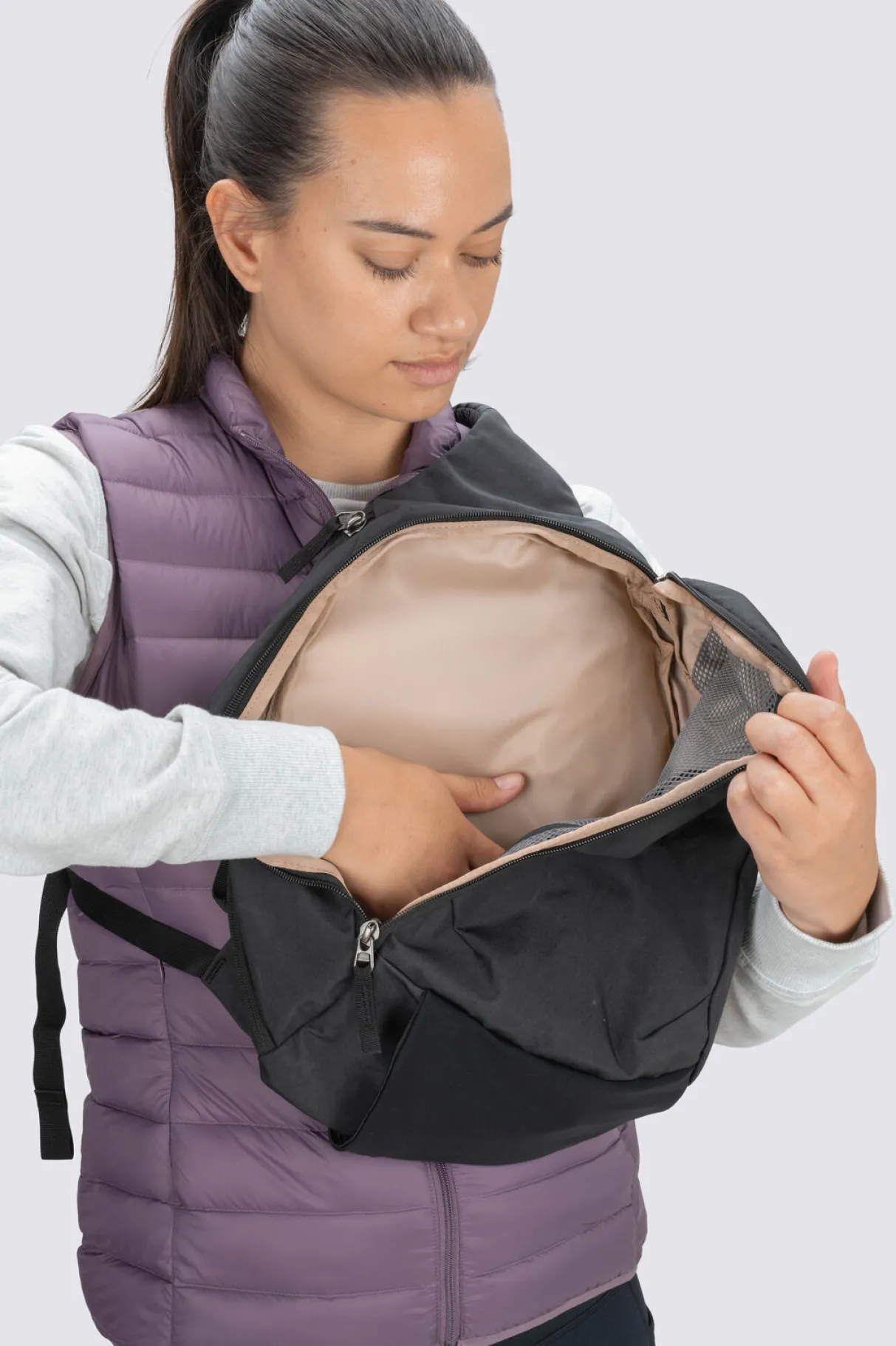 Macpac Bumbags & Sling Bags> Quest 12L Sling Bag
