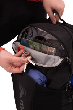 Macpac Commuter><noscript><img width=