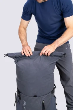 Macpac Hiking><noscript><img width=