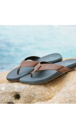 Macpac Sandals & Thongs><noscript><img width=